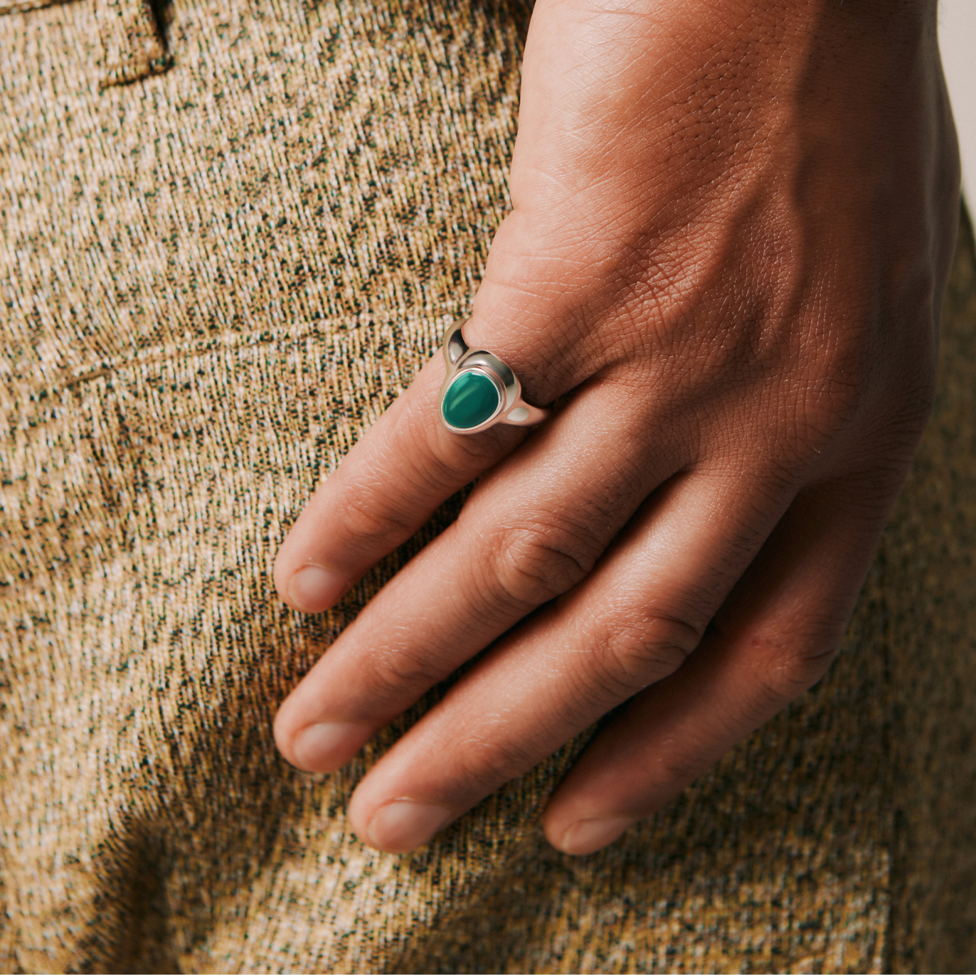 GOOG SOLITAIRE RING