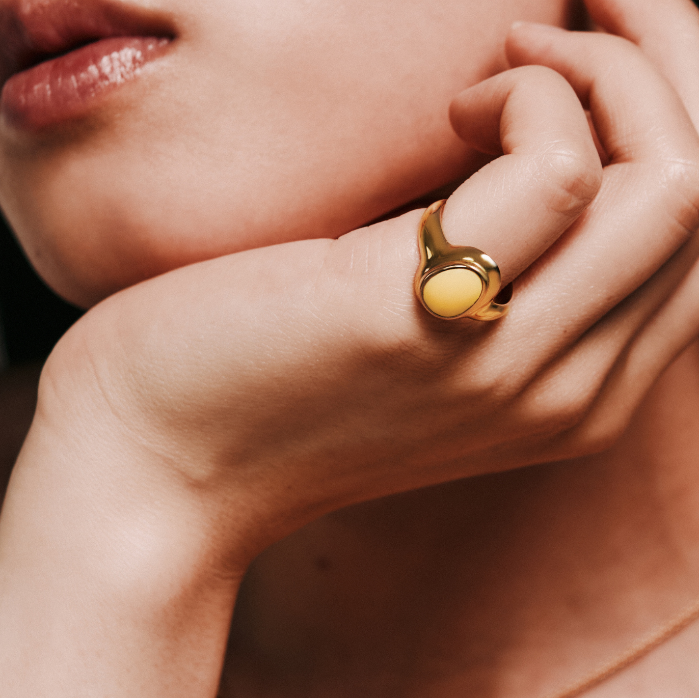 GOOG SOLITAIRE RING